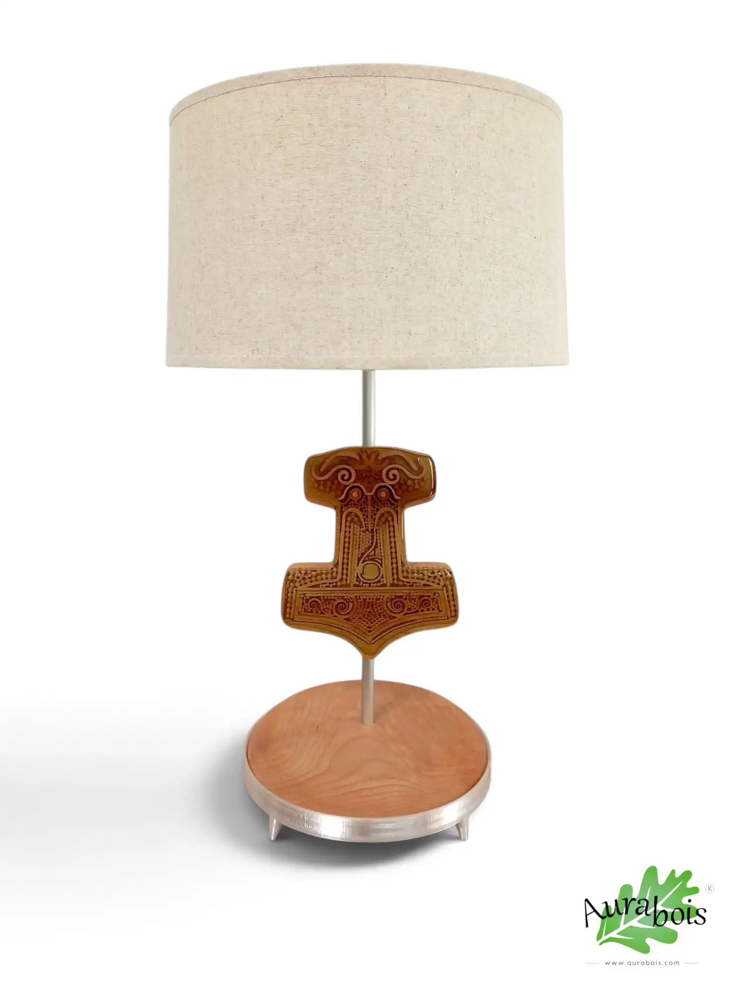 Lampe Thor en hêtre massif huilé lin – Style nordique 1 Pied de lampe Thor en hêtre massif huilé lin avec marteau Mjöllnir