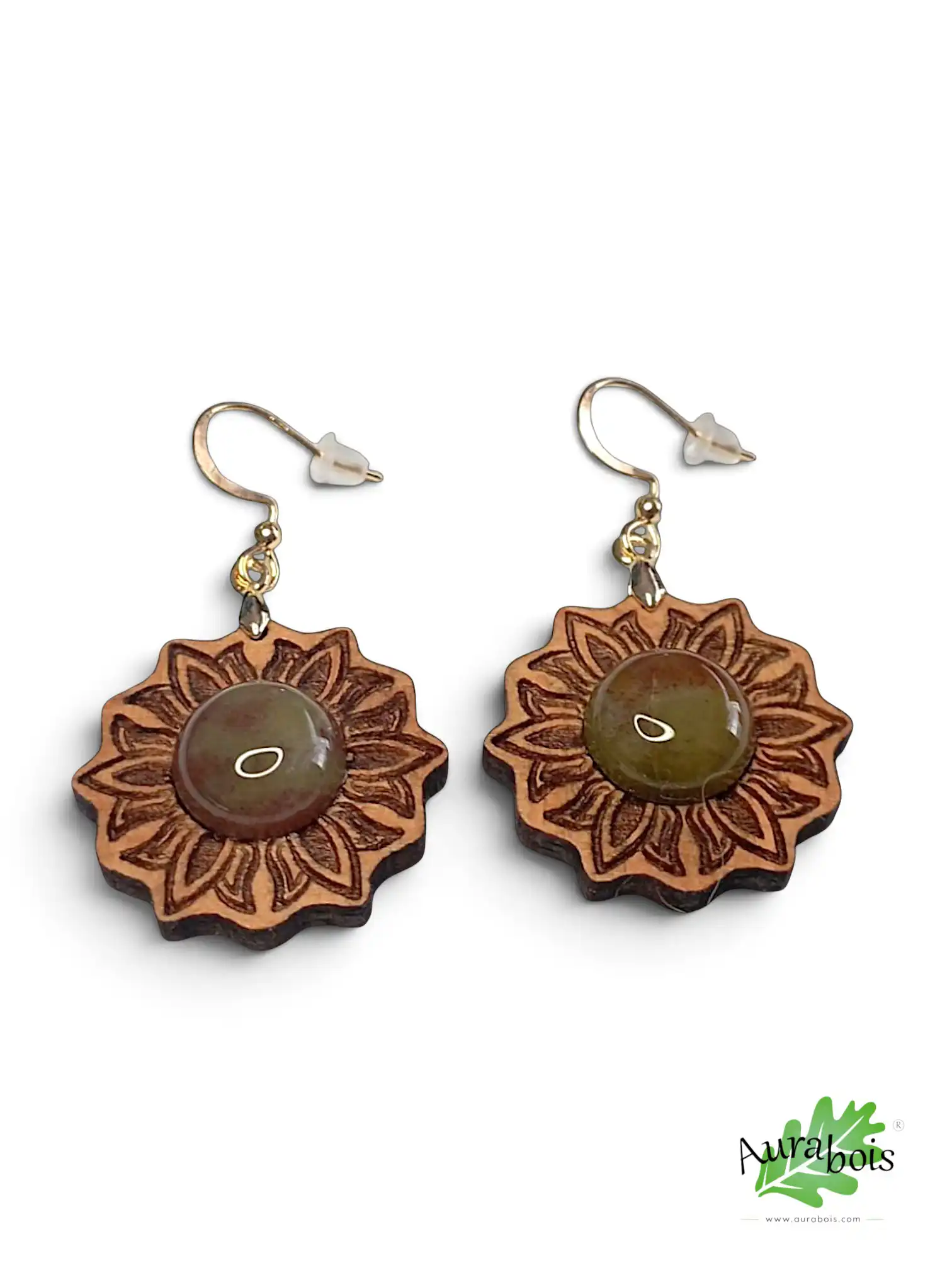 Boucles d'oreilles "Flora" en bois de hêtre huilé - Pierre d'Agate d'Inde 6 Boucles d'oreilles "Flora" en hêtre huilé avec agate d'Inde verte