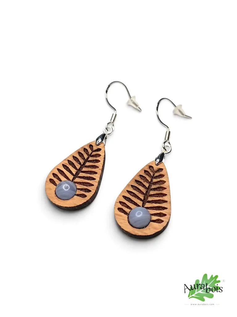 Boucles d'oreilles "Tropic" en hêtre huilé avec jade bleu naturel