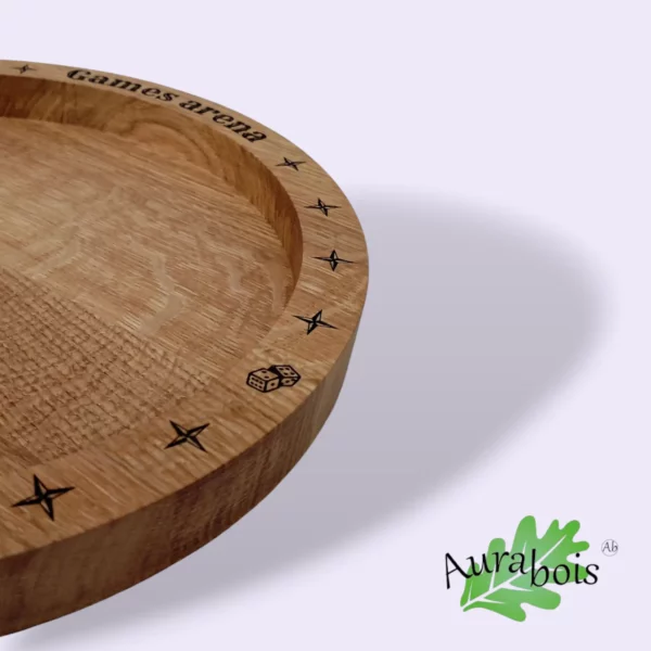 Plateau de jeux rond de diamètre 35cm en bois massif de hêtre. Gravure au laser "arène de jeux, game arena"