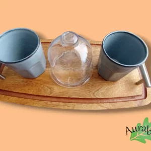 Plateau à café « Mandala Bleu » – Bois d’acacia, 2 tasses Bleu & cloche en verre – Gravure artisanale