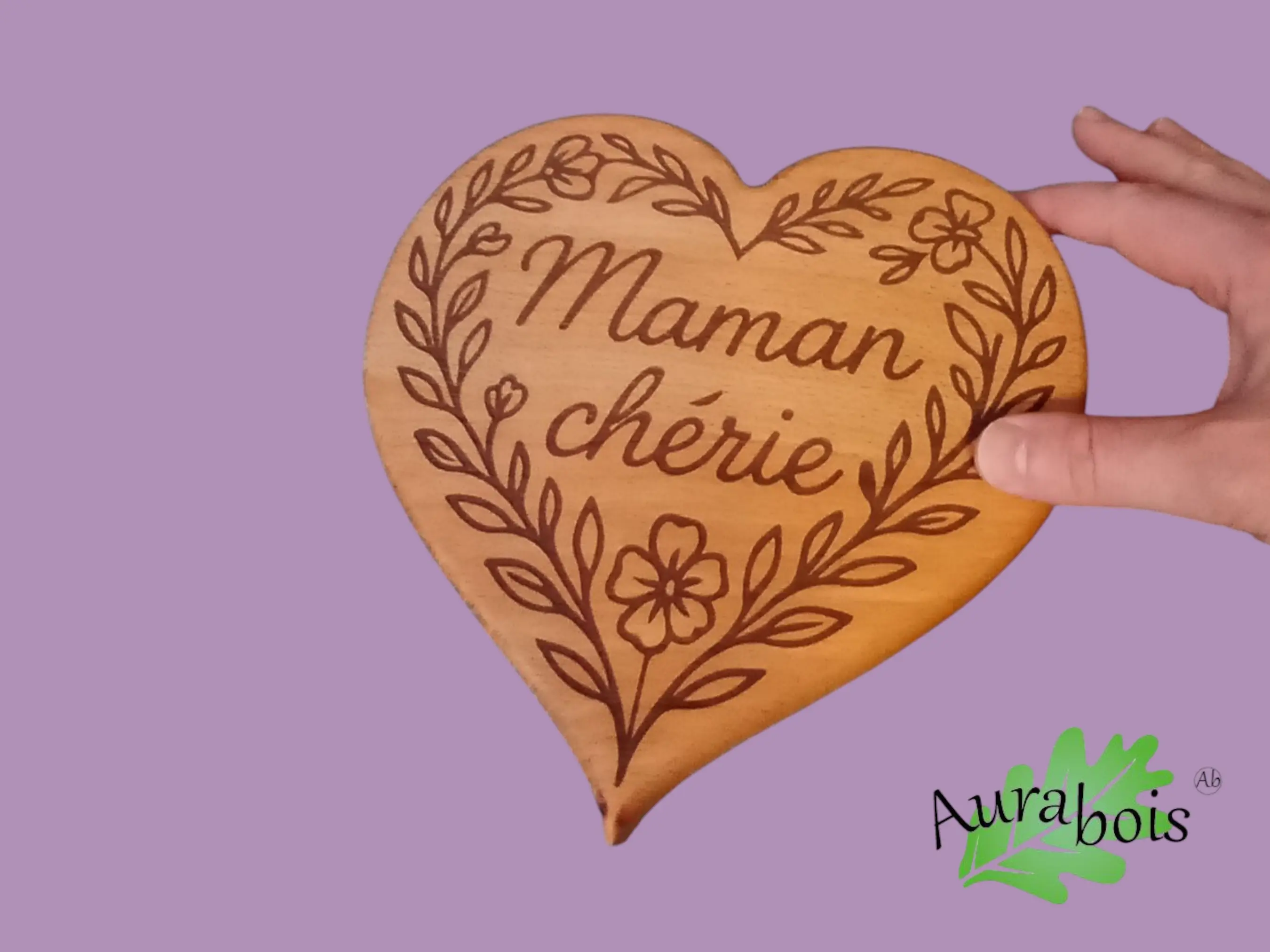 Dessous de plat cœur « Maman chérie » – Gravure laser – Bois de hêtre – Cadeau fête des mères