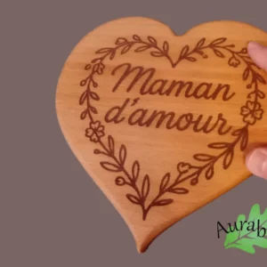 Dessous de plat cœur « Maman D’amour» – Gravure laser – Bois de hêtre – Cadeau fête des mères